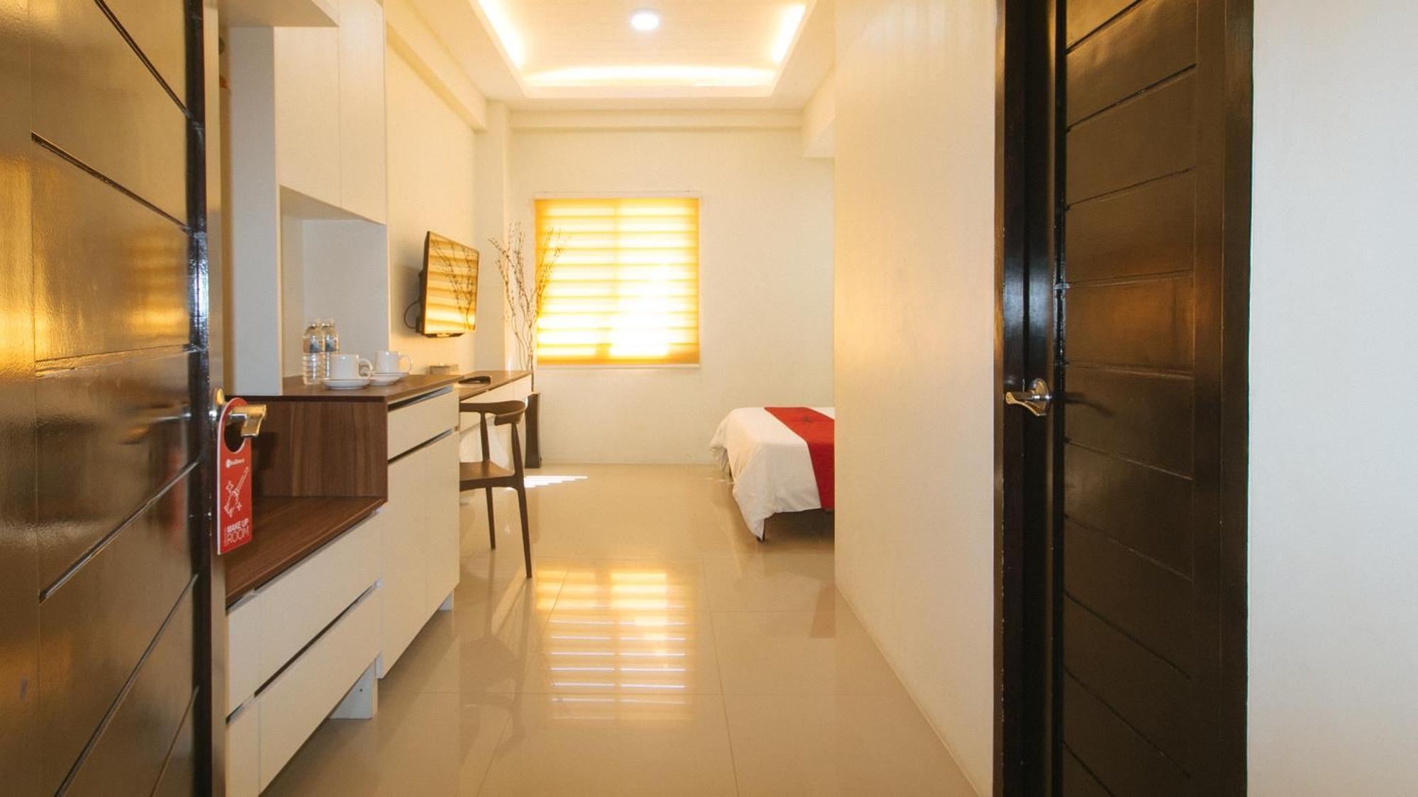 Reddoorz @ Leoncia Apartelle Mandawe Dış mekan fotoğraf