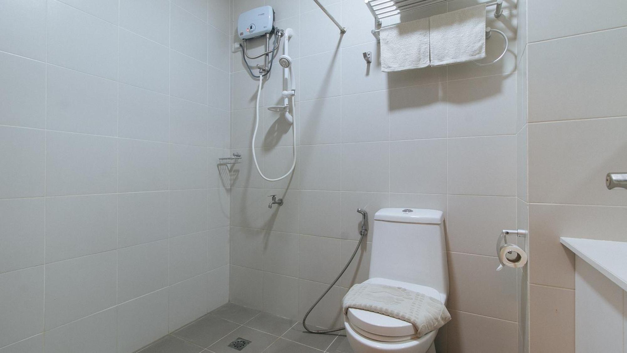 Reddoorz @ Leoncia Apartelle Mandawe Dış mekan fotoğraf